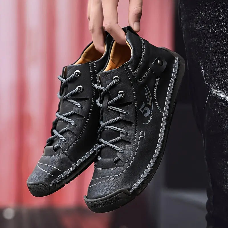 WalkEase™ Men’s Handmade Non-Slip Leather Sneakers – All-Day Comfort